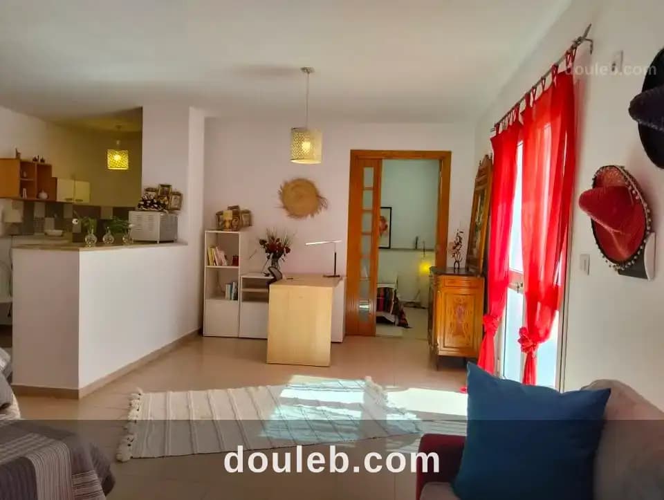 Joli studio bien meublé jardins d'el menzah 2 à Ariana