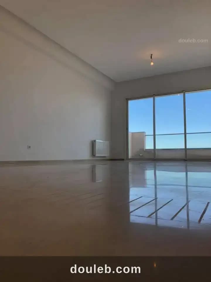Ennasr 2 agréable appt s2 haut stg à Ariana
