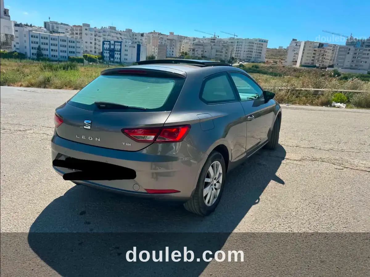 Seat leon grise - Miniature 2