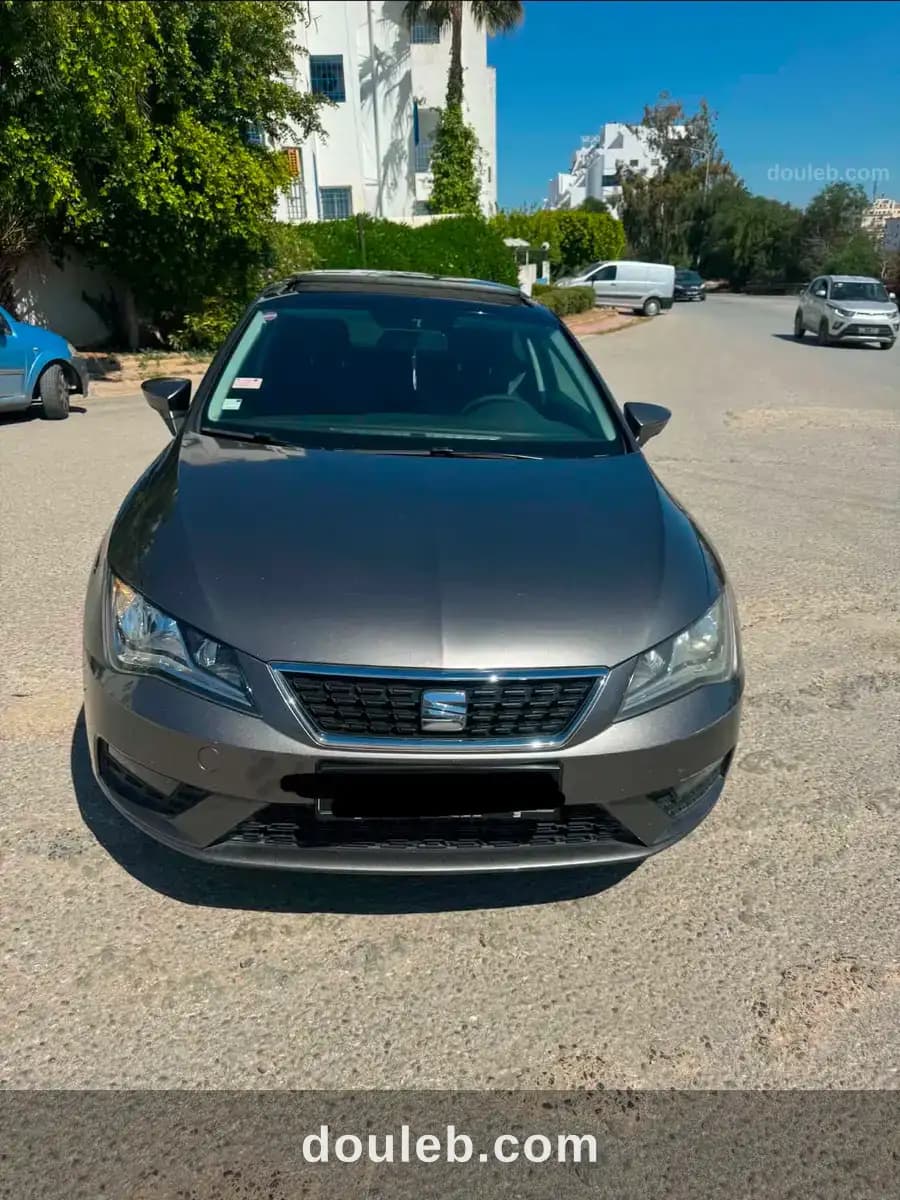 Seat leon grise - Miniature 3