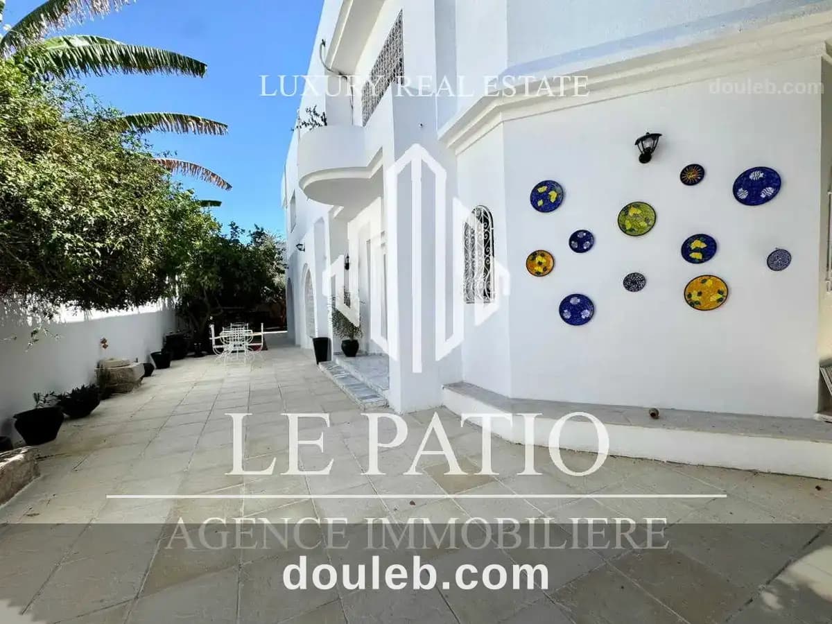 Une grande villa s5 située à sidi daoud la marsa - Miniature 2