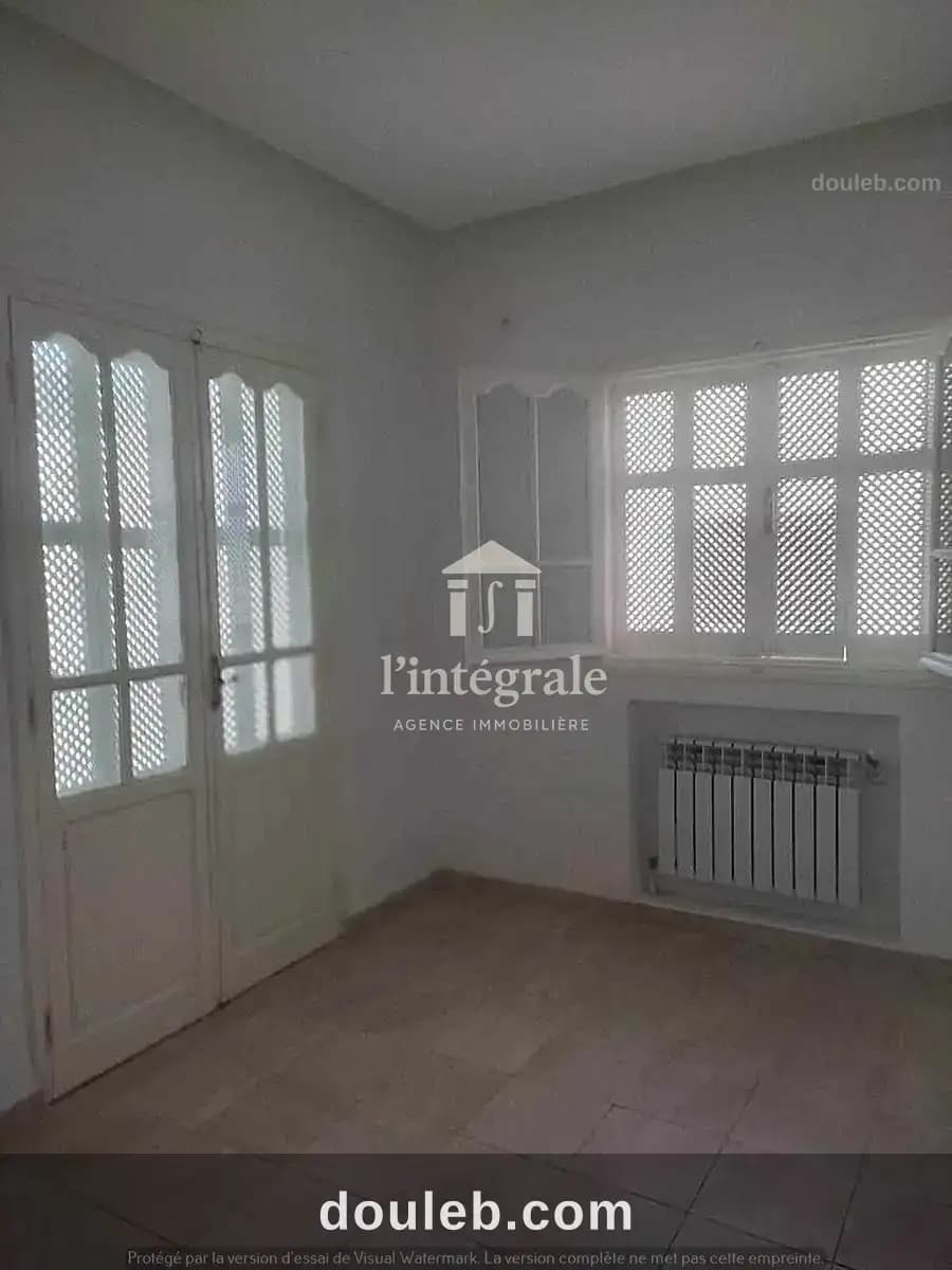 S2 étage d'une villa menzah7 - Miniature 4
