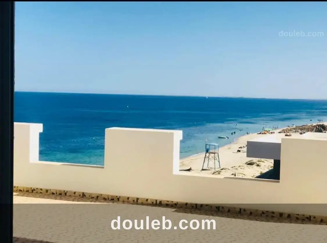 Penthouse s1 pieds dans leau port el kantaoui - Miniature 3