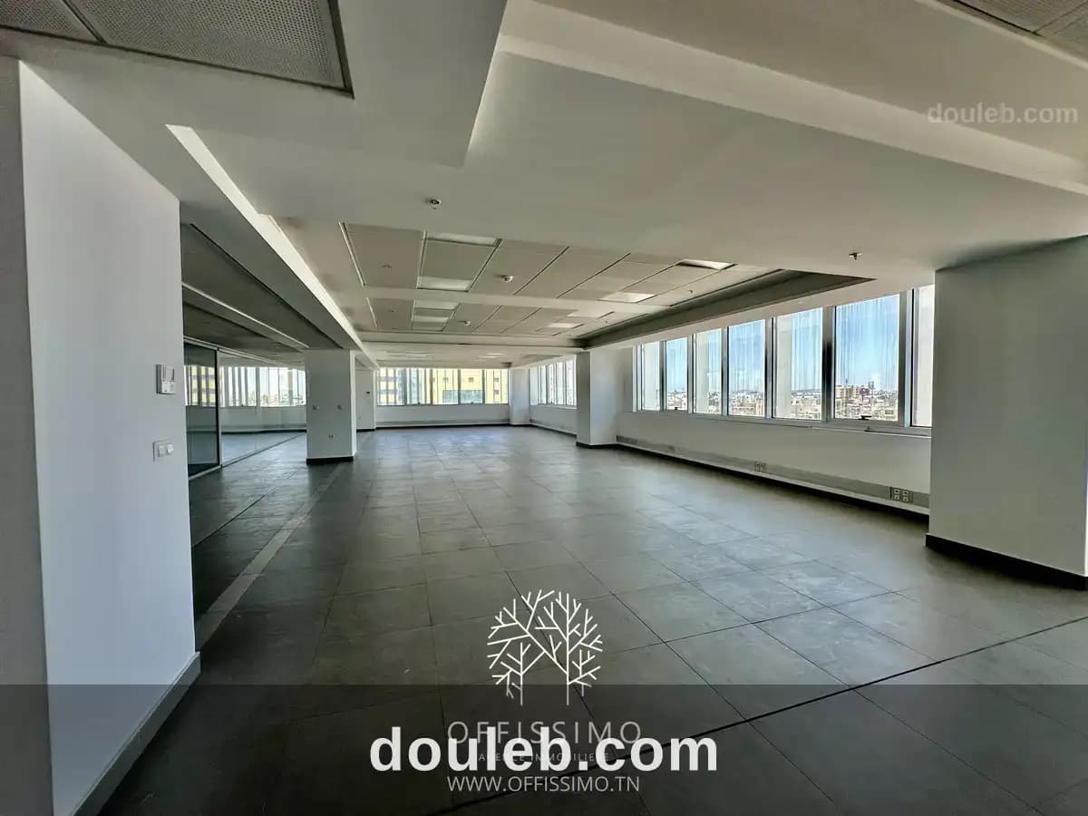 Burea open space centre urbain nord haut standing à Tunis