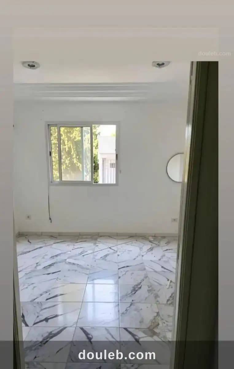 Joli bureau a1 à Tunis