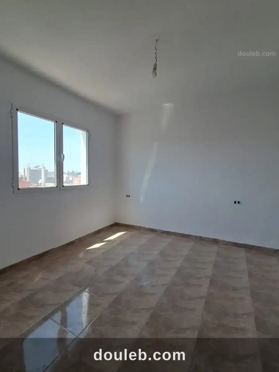 S plus 1 a soukra à Ariana