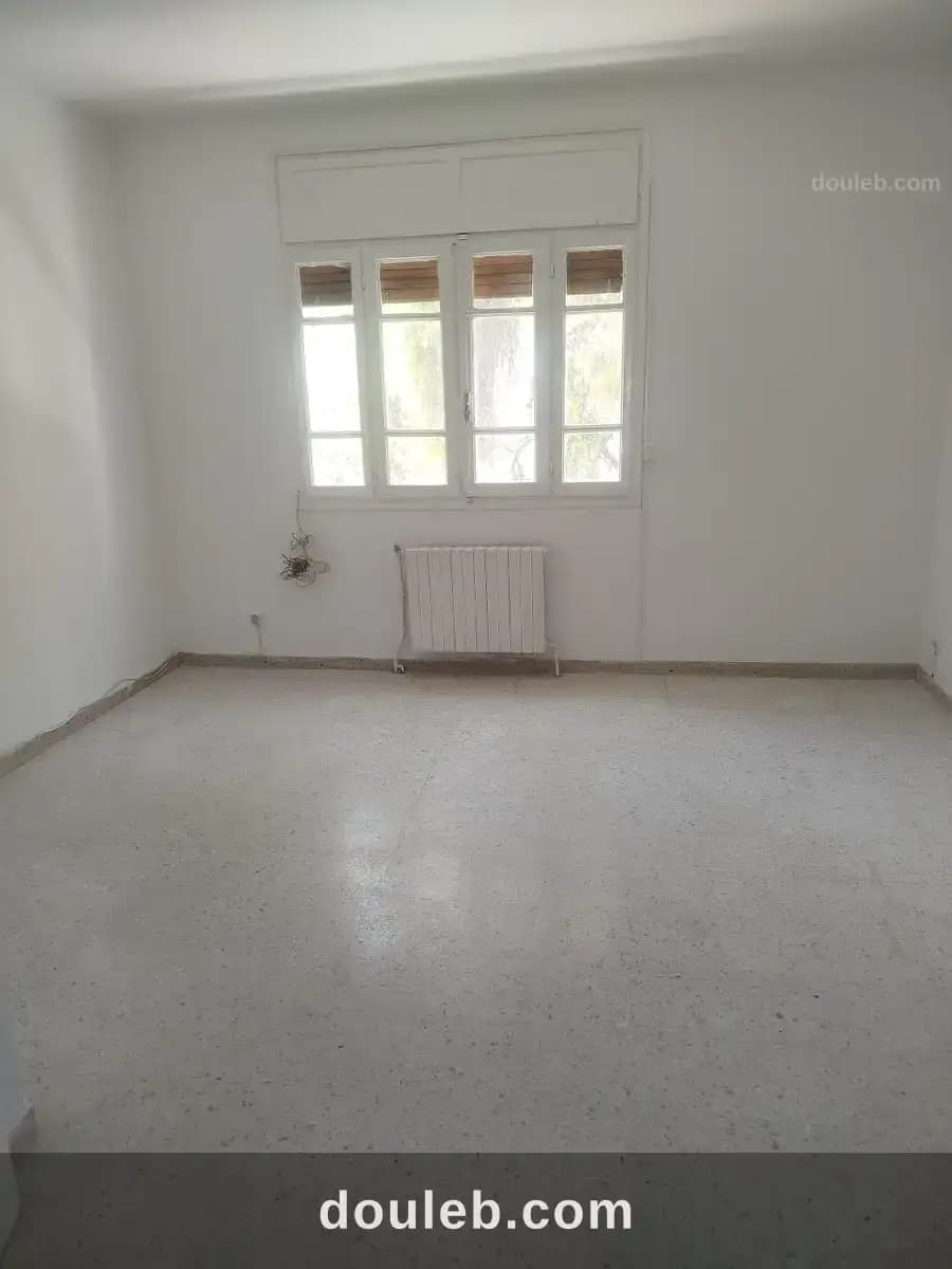 Un mignon appartement à manar2 - Miniature 3