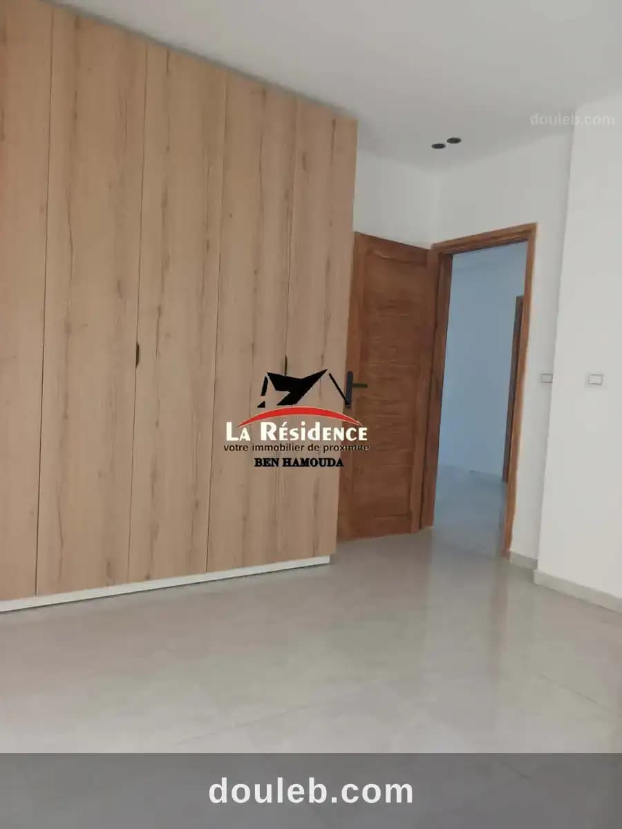 Un superbe appartement à corniche bizerte - Miniature 5