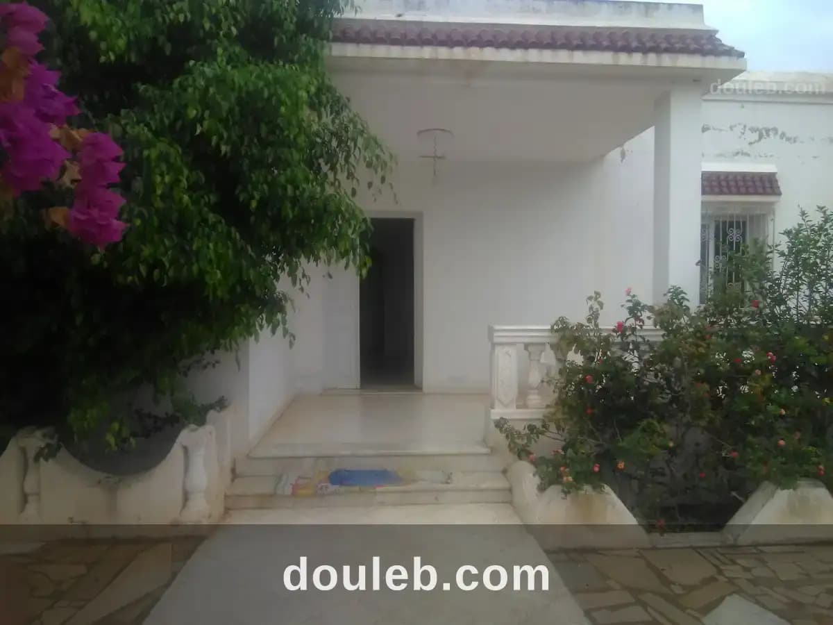 Jolie villa meublé à haouria plage à Nabeul