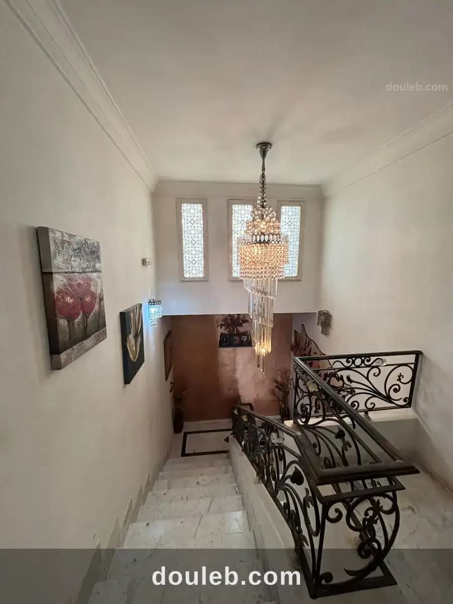 Villa dans une résidence - Miniature 4