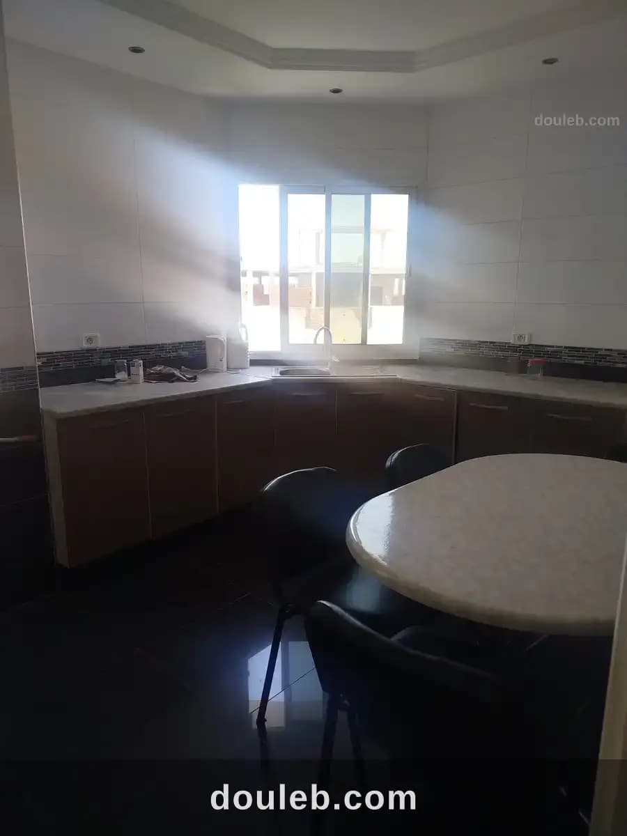 Un appartement s4 pour usage bureautique - Miniature 3