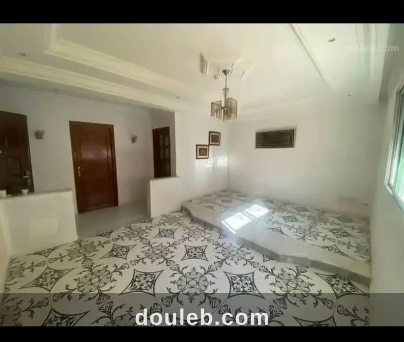 Opportunite immeuble r plus 3 à Tunis