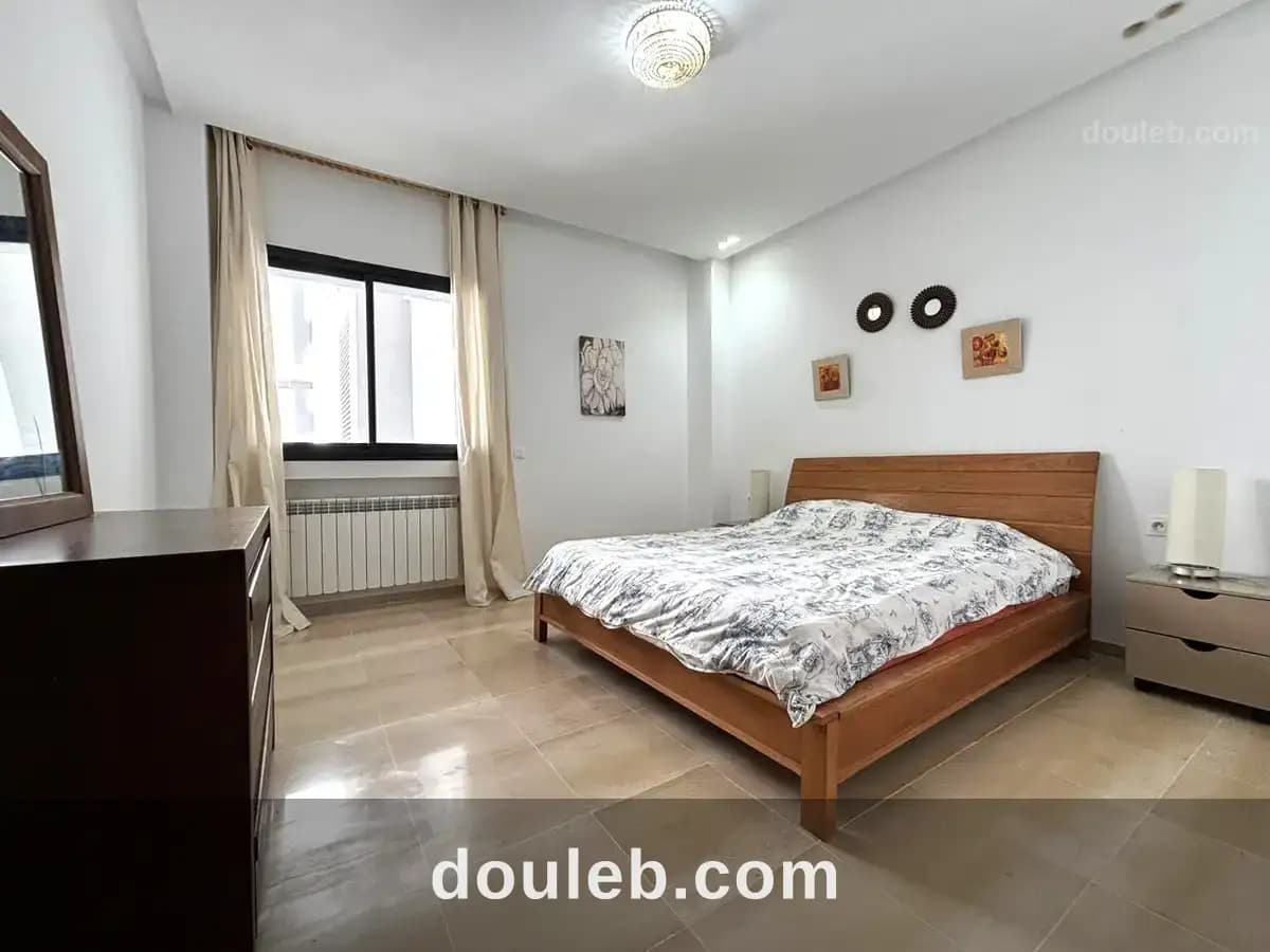 Appt s1 vide ou meublé à ain zaghouan nord à Tunis