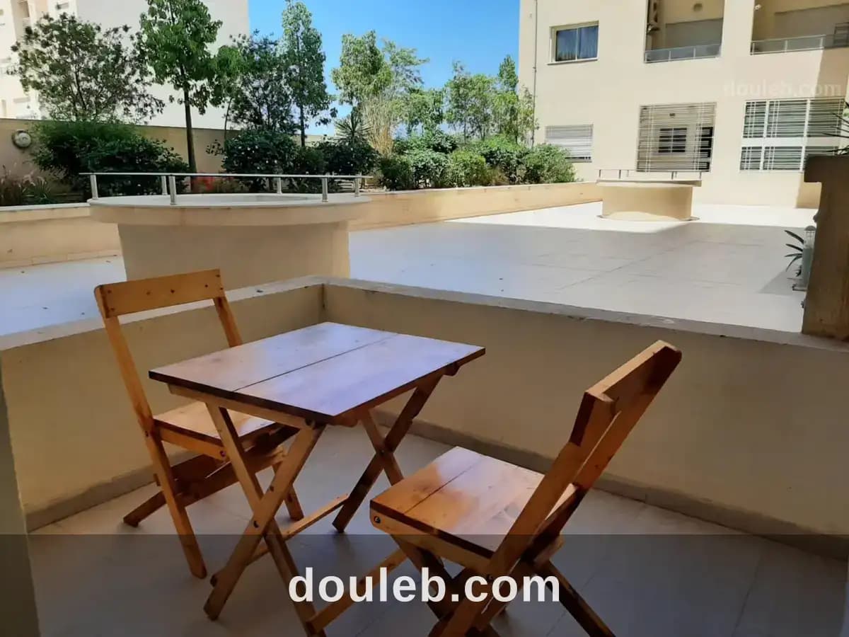Superbe s1 neuf aux jardins de carthage côté forêt à Tunis