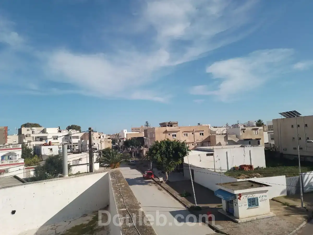 Bureaux 1ier niveau d'un immeuble au kram centre