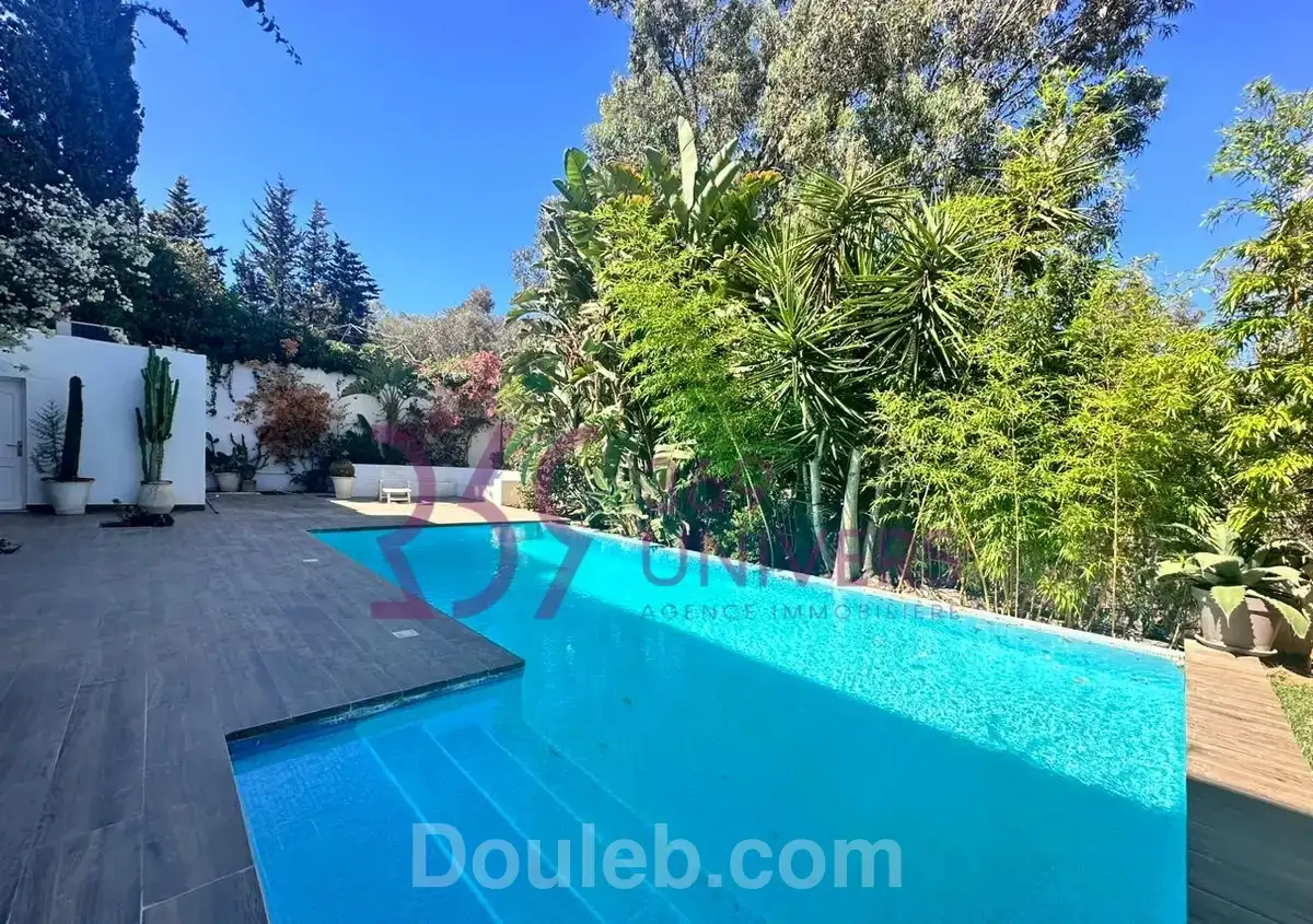 Appart meublé avec piscine à gammarth ref ra083