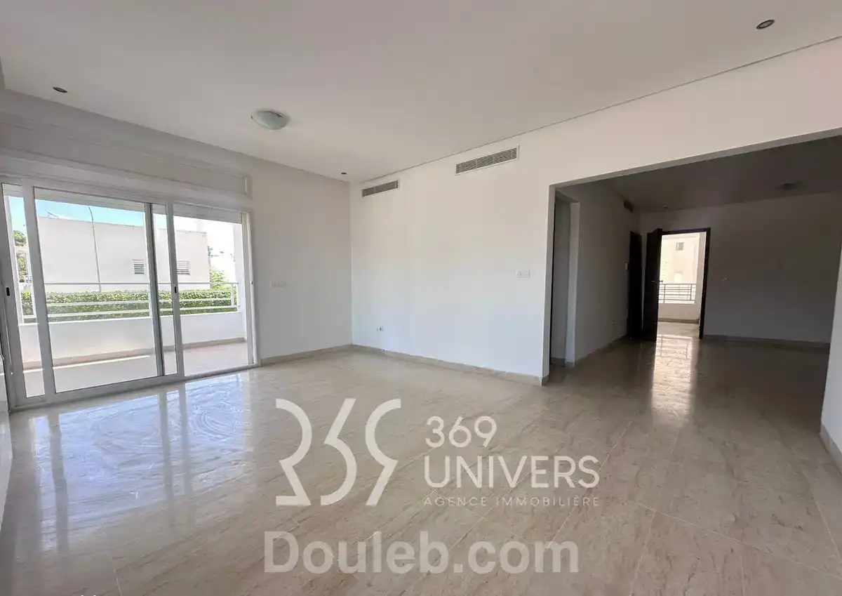 Appart s3 avec terrasse à la marsa ref ra152