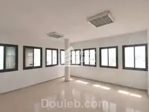 Bureau hall4 de 100m2 ariana