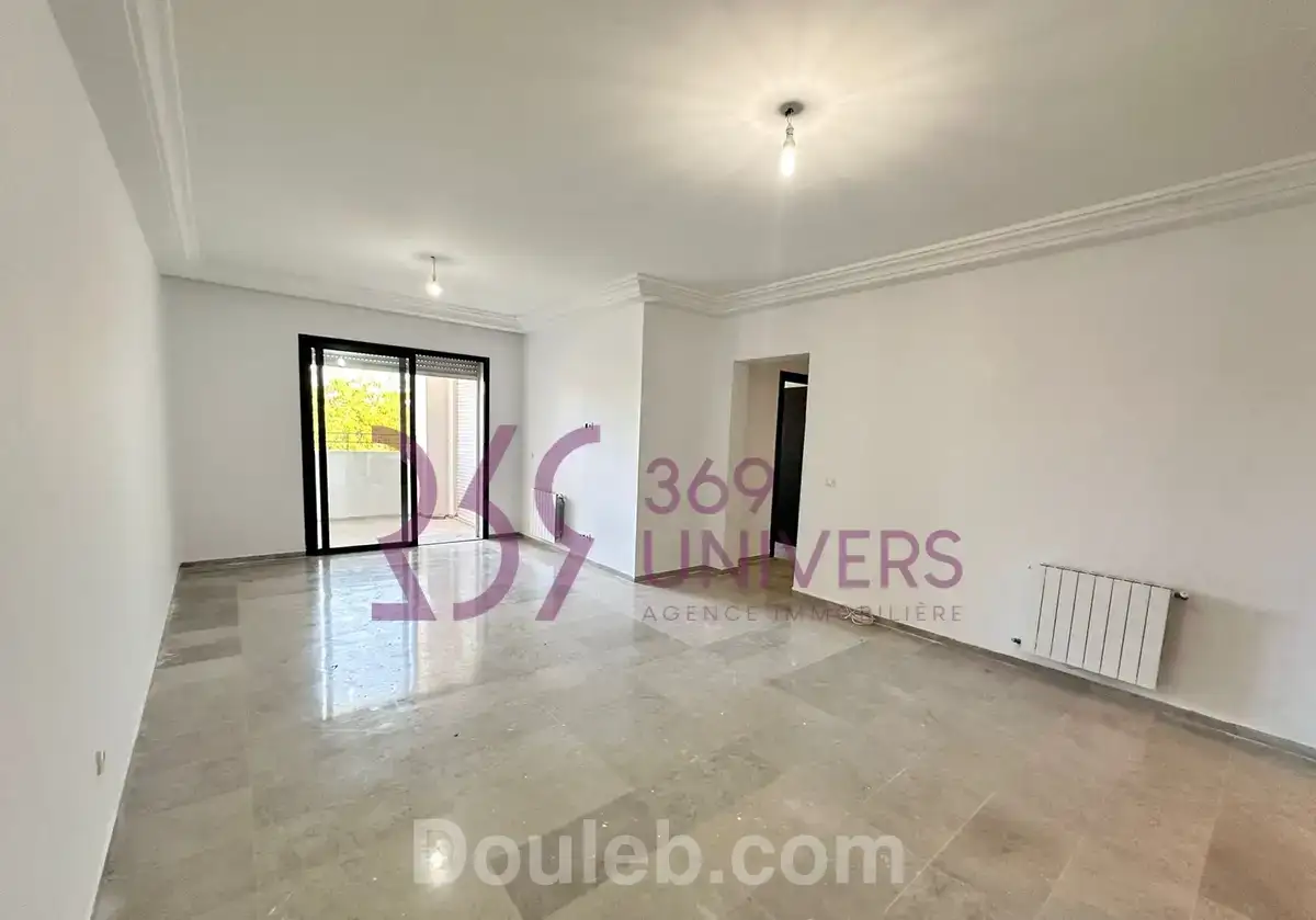 Appart avec balcon à la marsa ref ra079