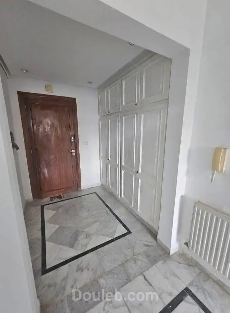 S1 meuble 1100 d menzah 7 bis